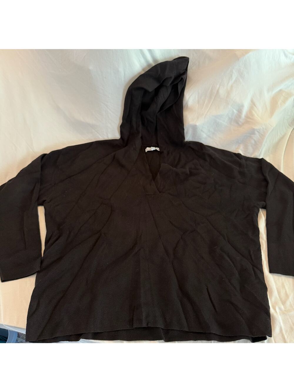 Elizabeth and James black v neck sweater hoodie size large